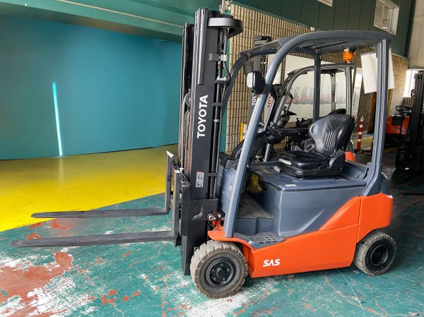 Toyota 4 Tekerlekli 48V 1.6t Elektrikli Forklift 8FBMK16T