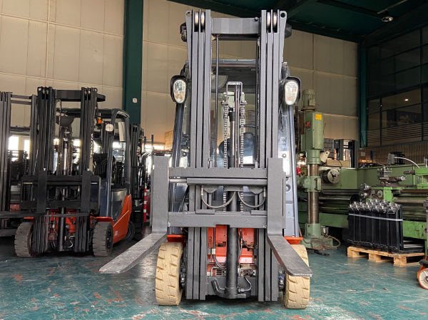 Toyota 3 Tekerlekli 48V 1.6t Elektrikli Forklift 8FBEK16T