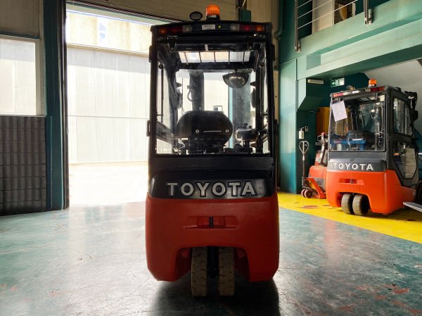 Toyota 3 Tekerlekli 48V 1.6t Elektrikli Forklift 8FBEK16T