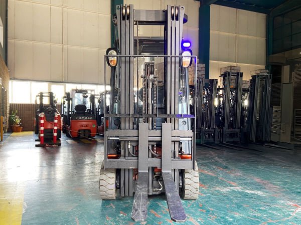 Toyota 4 Tekerlekli 48V 1.6t Elektrikli Forklift 8FBMK16T
